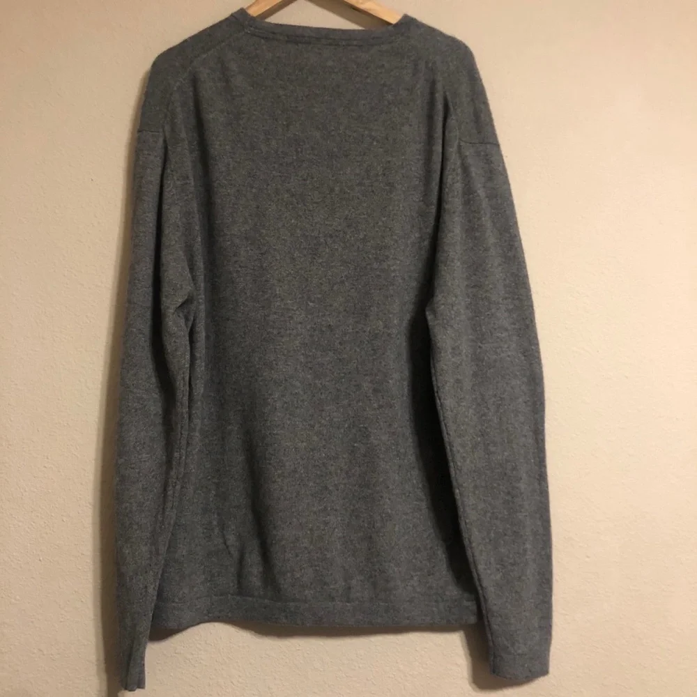 IMPERMEABLE‎ Platinum 100% Cashmere 2 Ply Gray Sweater Gray